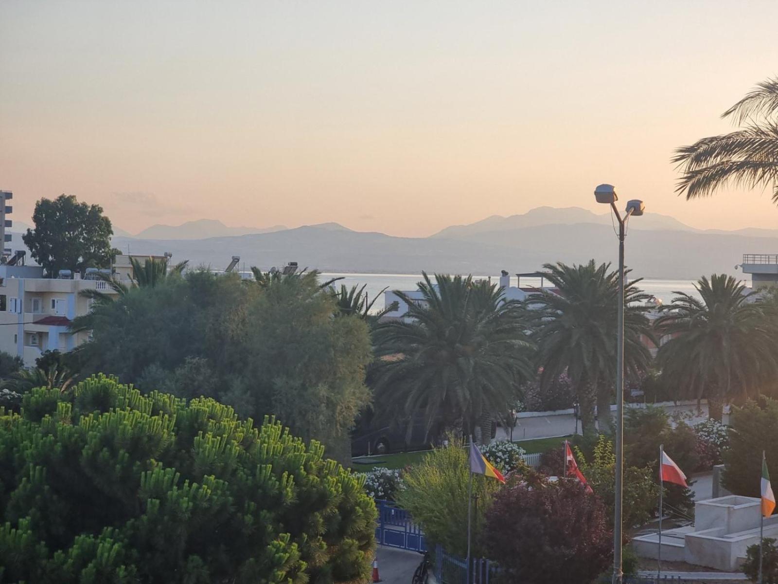 Agora Luxury Villa I ルートラキ エクステリア 写真