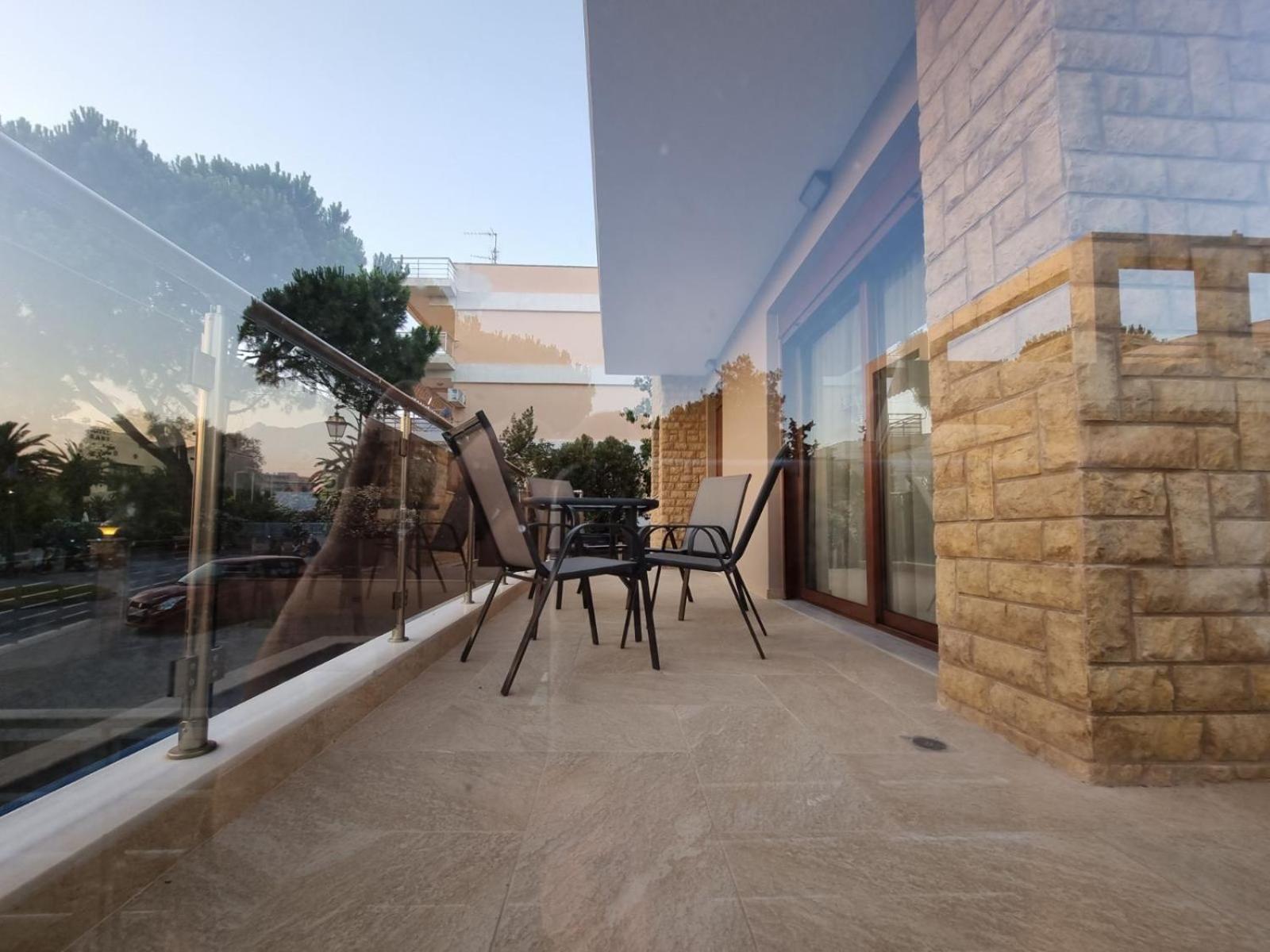 Agora Luxury Villa I ルートラキ エクステリア 写真