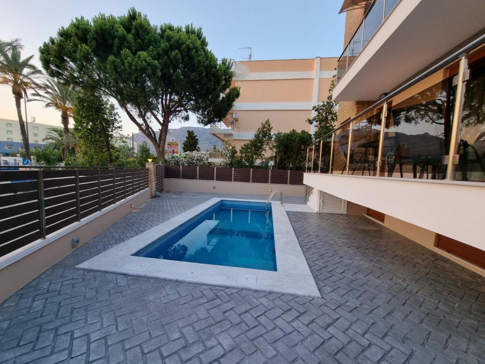 Agora Luxury Villa I ルートラキ エクステリア 写真